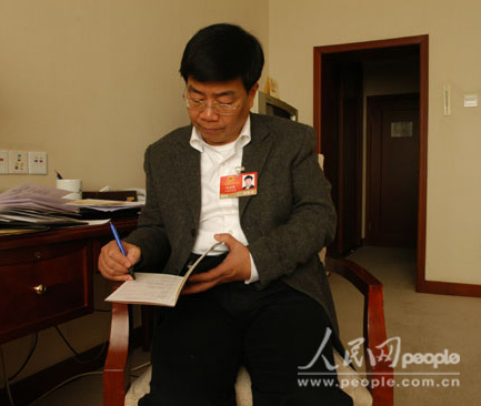 全国人大代表钱海鑫:医疗改革不能搞一刀切